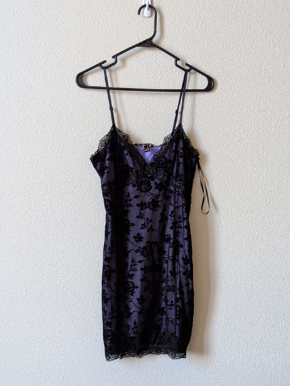 Forever 21 Purple Floral Velvet Burnout Mesh Overlay Lace Dress NWT